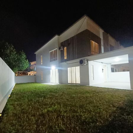 פורט דיקסון Bungavilla Resthouse Sendayan מראה חיצוני תמונה